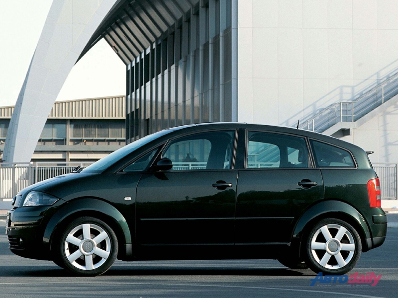 Audi A2: 6 фото