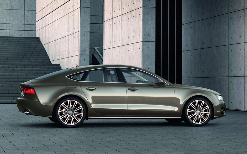 Audi A7: 8 фото