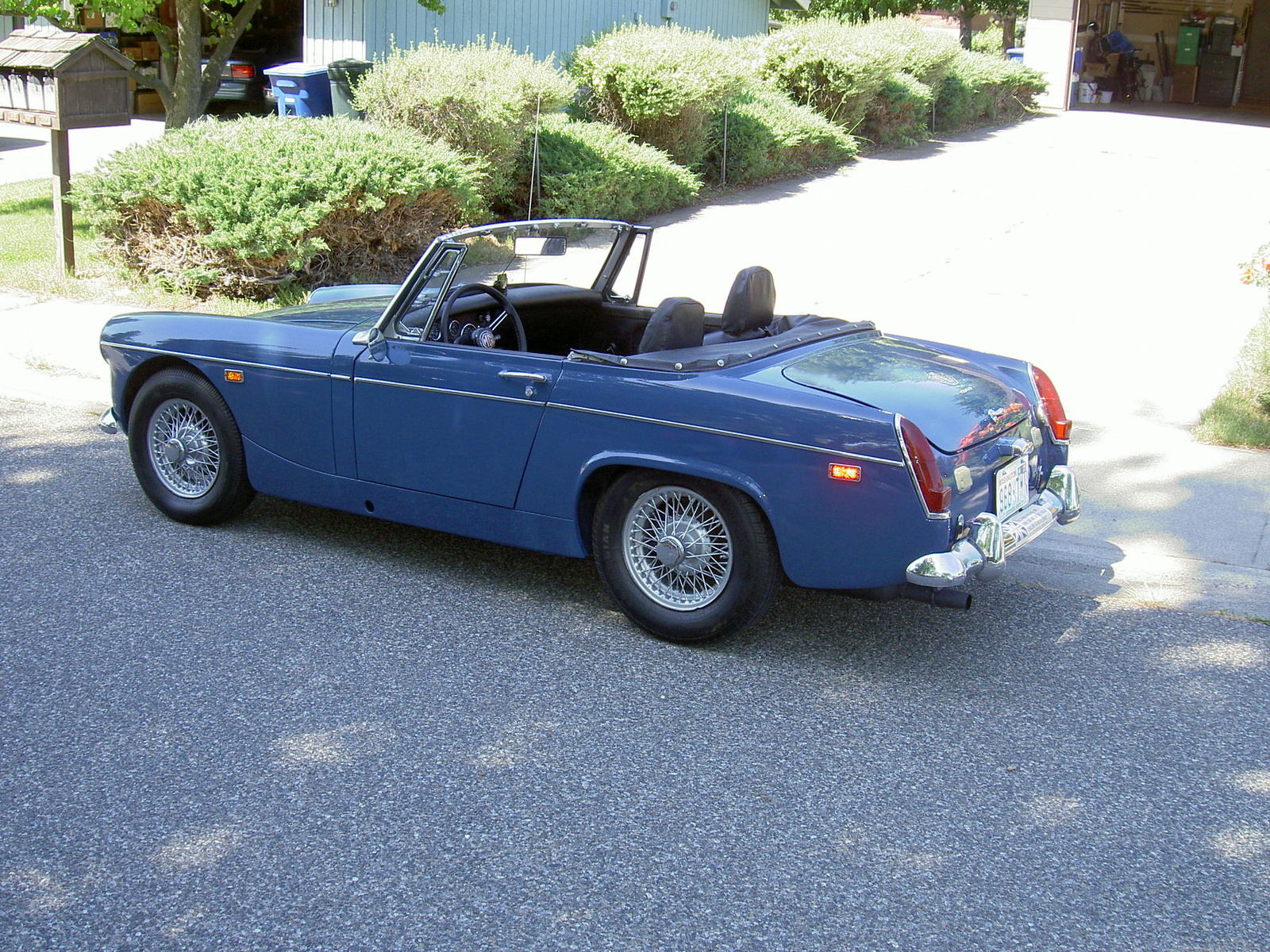 MG Midget: 11 фото