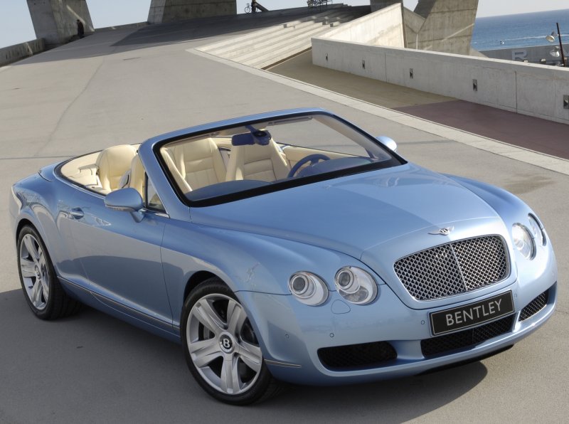 Bentley Continental GTC: 1 фото