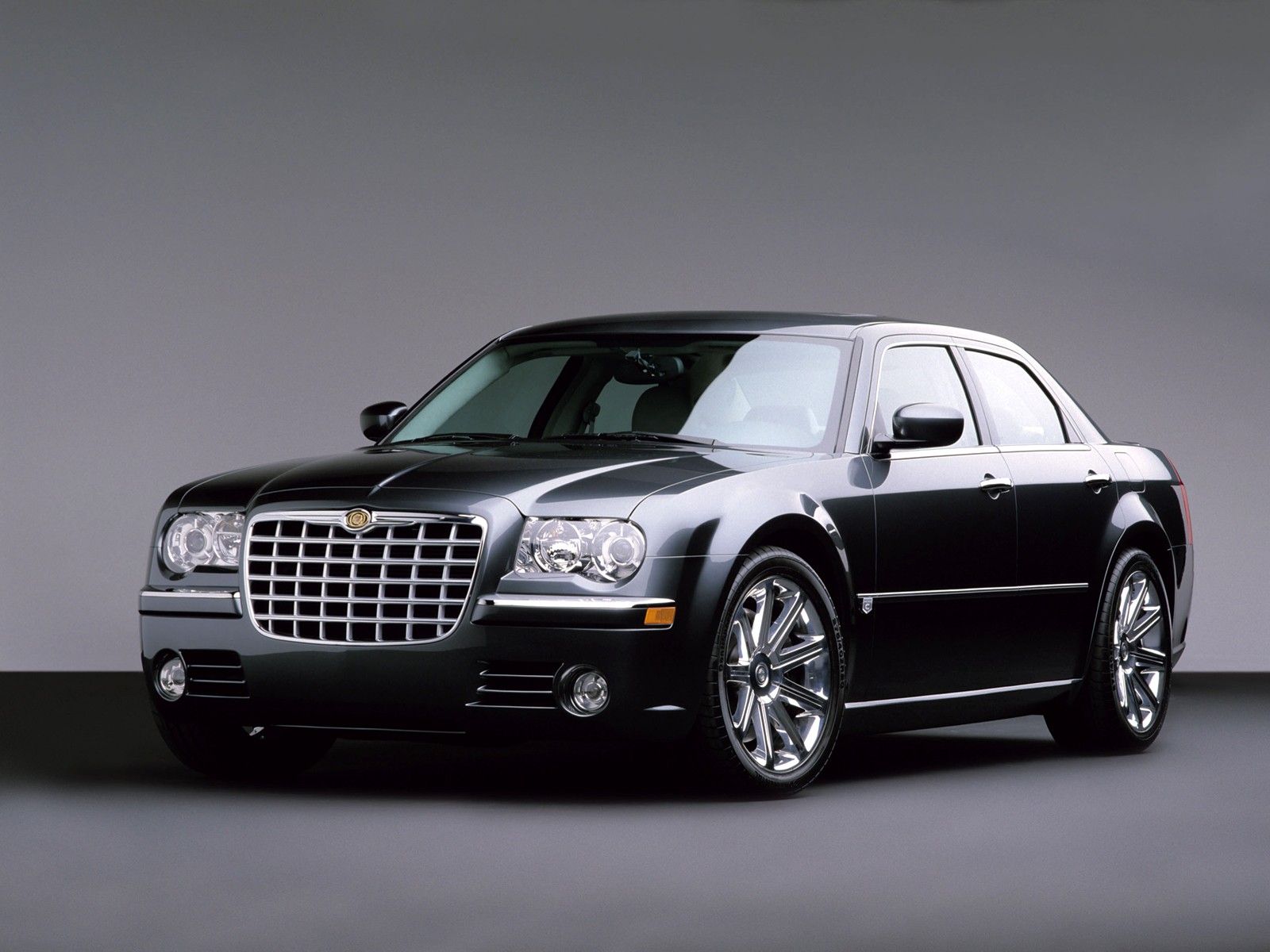 Chrysler 300C I: 1 фото