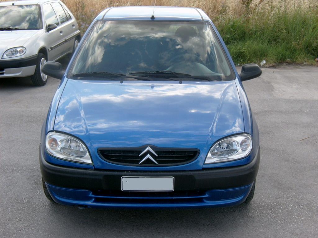 Citroen Saxo: 9 фото