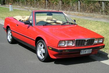 Maserati Biturbo Spyder: 11 фото