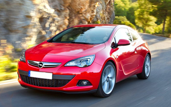 Opel Astra GTC: 7 фото