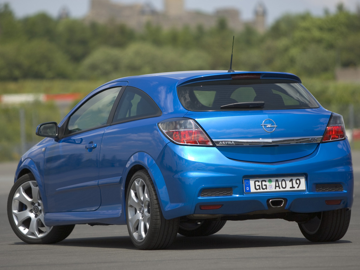 Opel Astra OPC: 5 фото