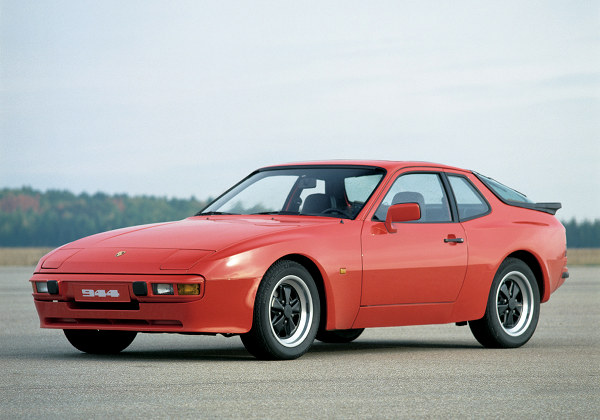 Porsche 944: 11 фото