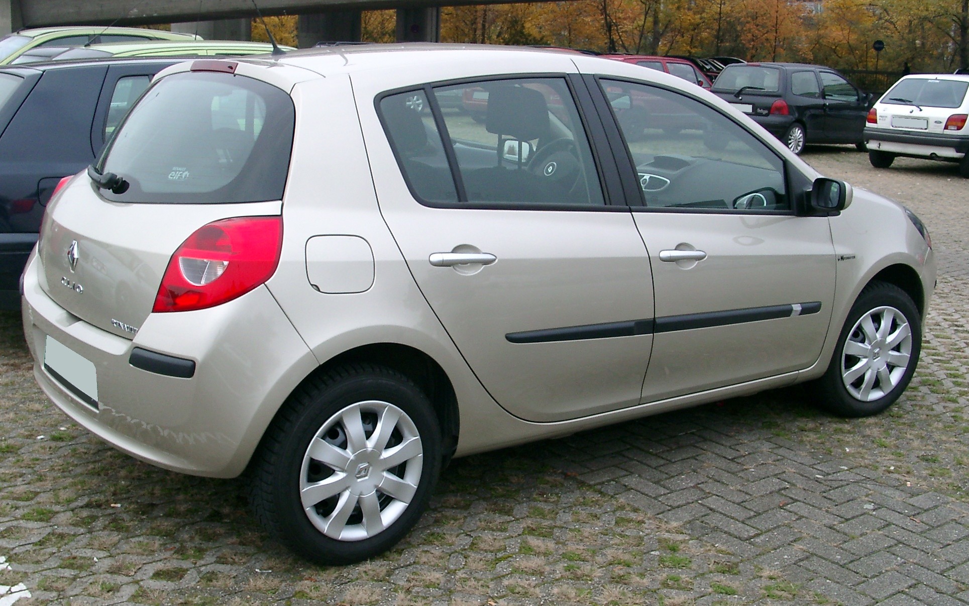 Renault Clio: 9 фото