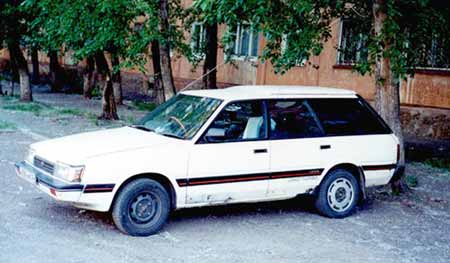 Subaru Leone: 12 фото