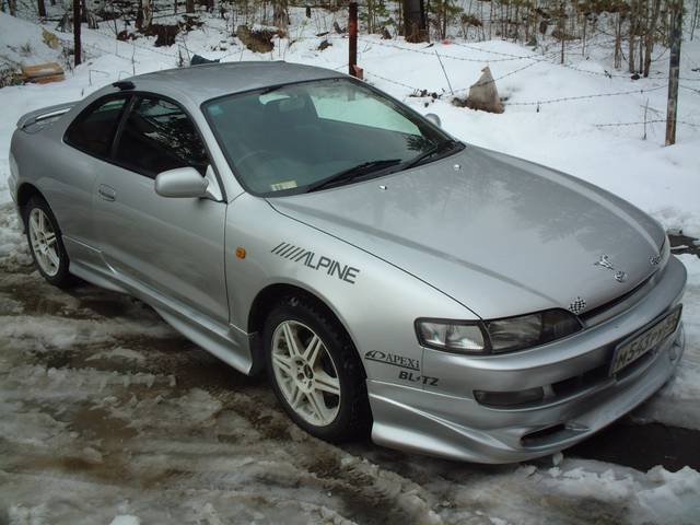 Toyota Curren: 9 фото