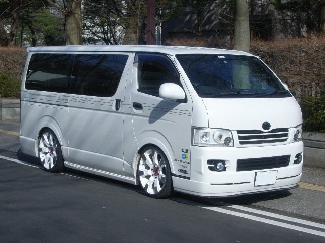 Toyota Hiace: 5 фото