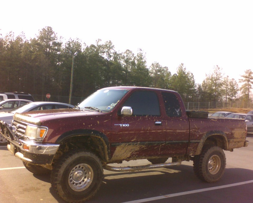 Toyota T100: 8 фото