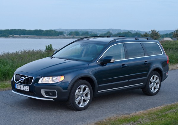 Volvo XC70: 10 фото